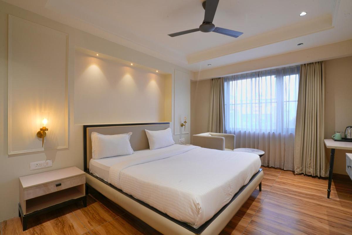 קוטה Hotel Square 36 מראה חיצוני תמונה