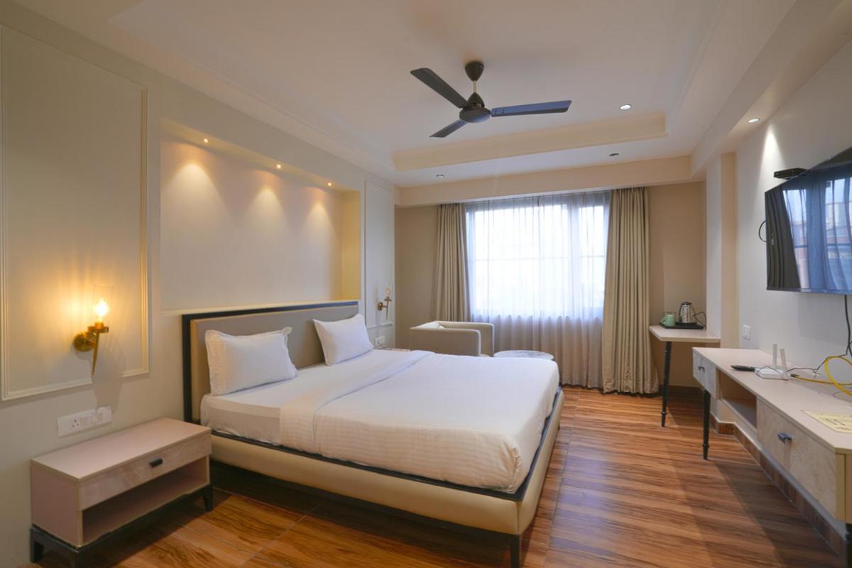 קוטה Hotel Square 36 מראה חיצוני תמונה