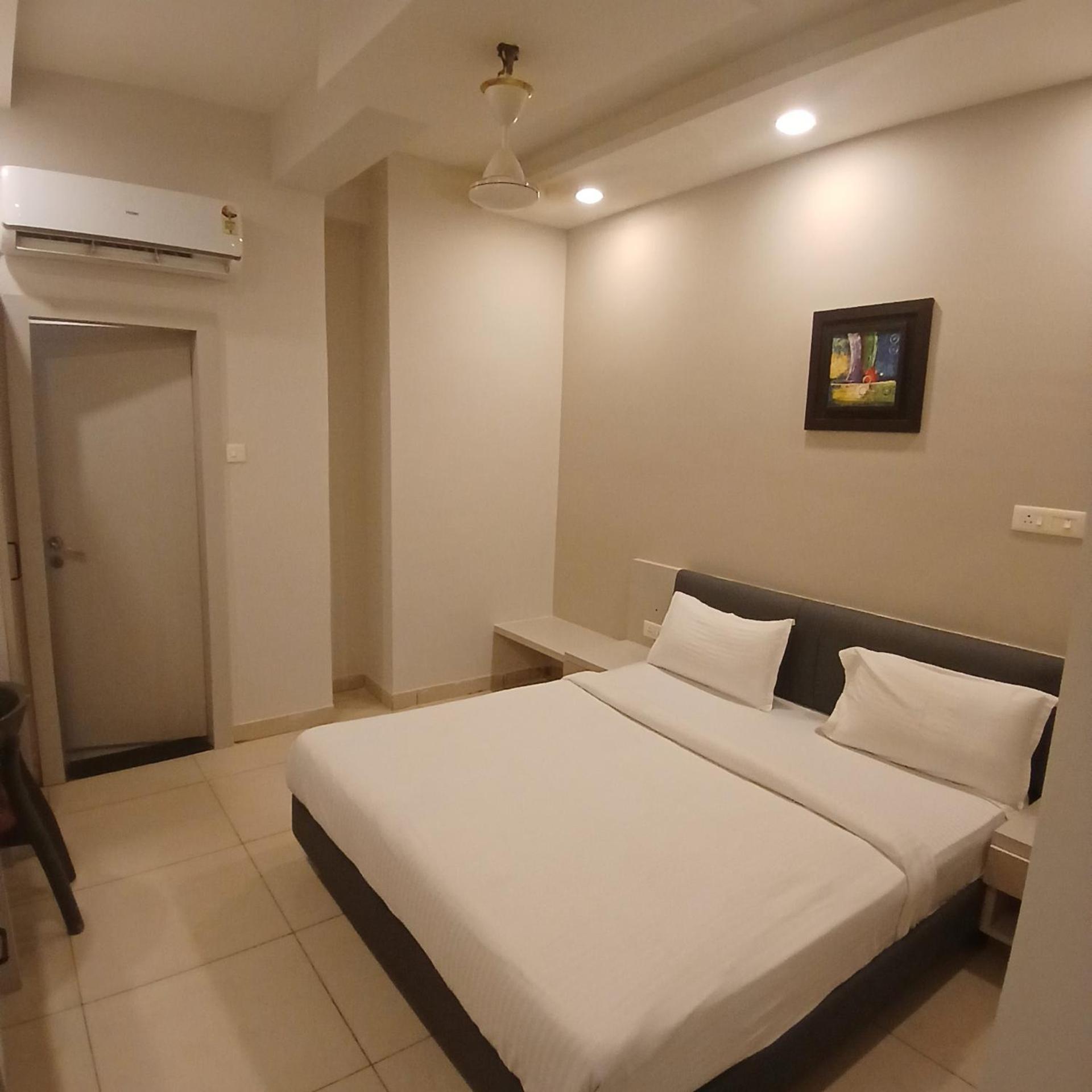 קוטה Hotel Square 36 מראה חיצוני תמונה