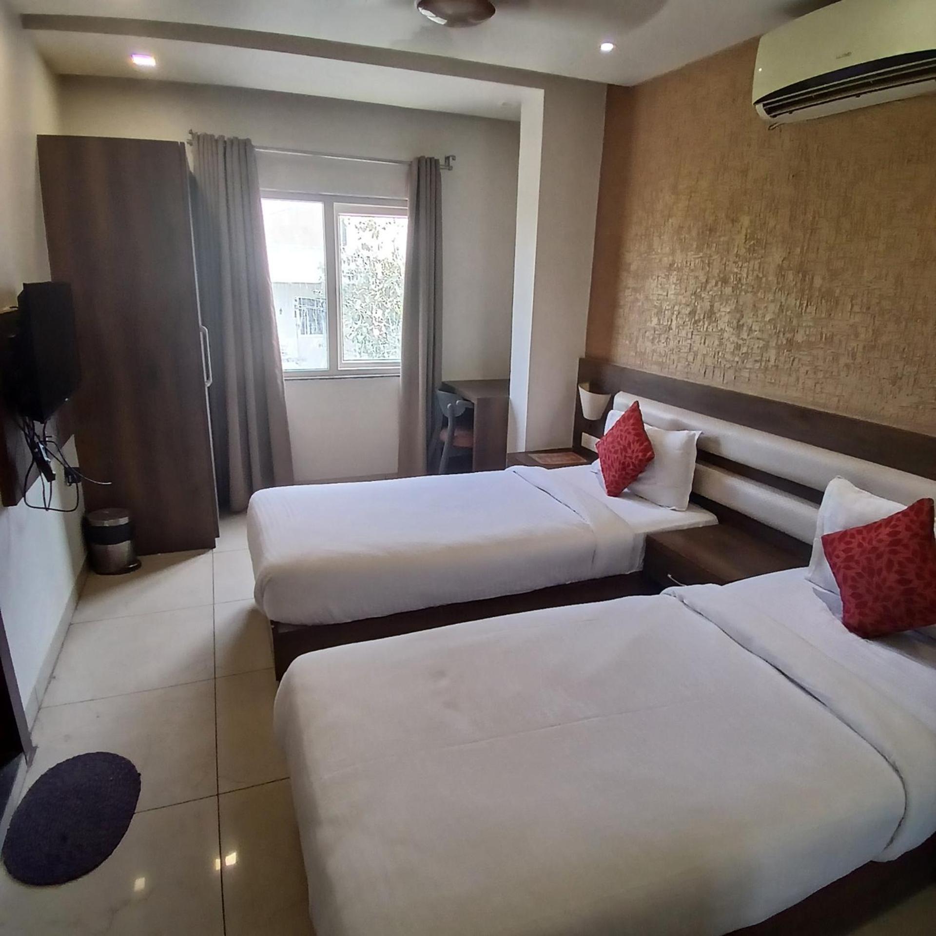קוטה Hotel Square 36 מראה חיצוני תמונה