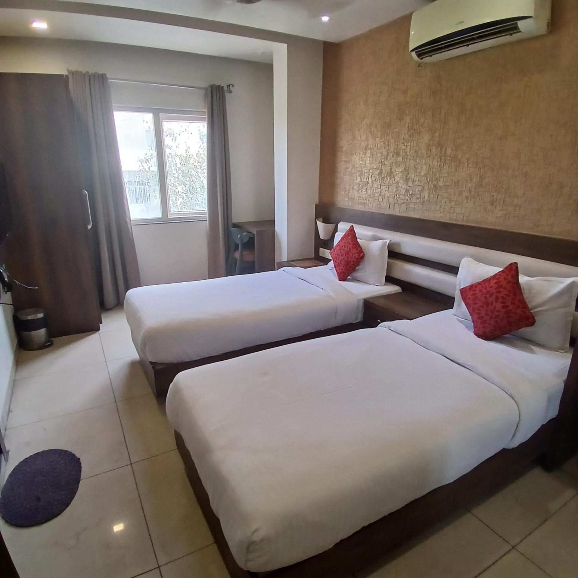 קוטה Hotel Square 36 מראה חיצוני תמונה